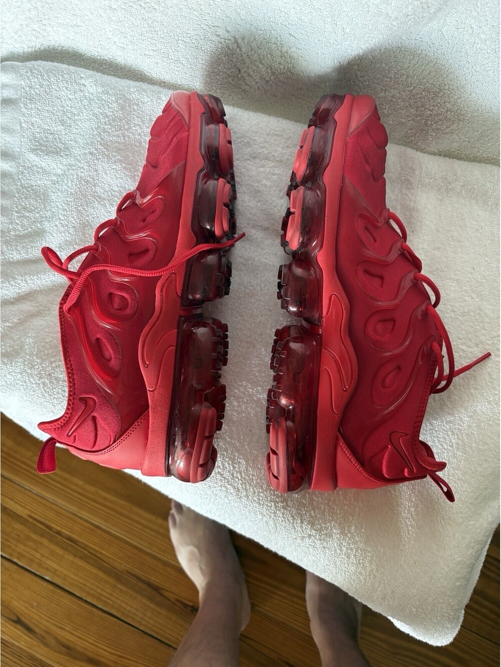 Nike Air Red VaporMax Plus Men's Size 12 Triple Red Shoes CW6973-600